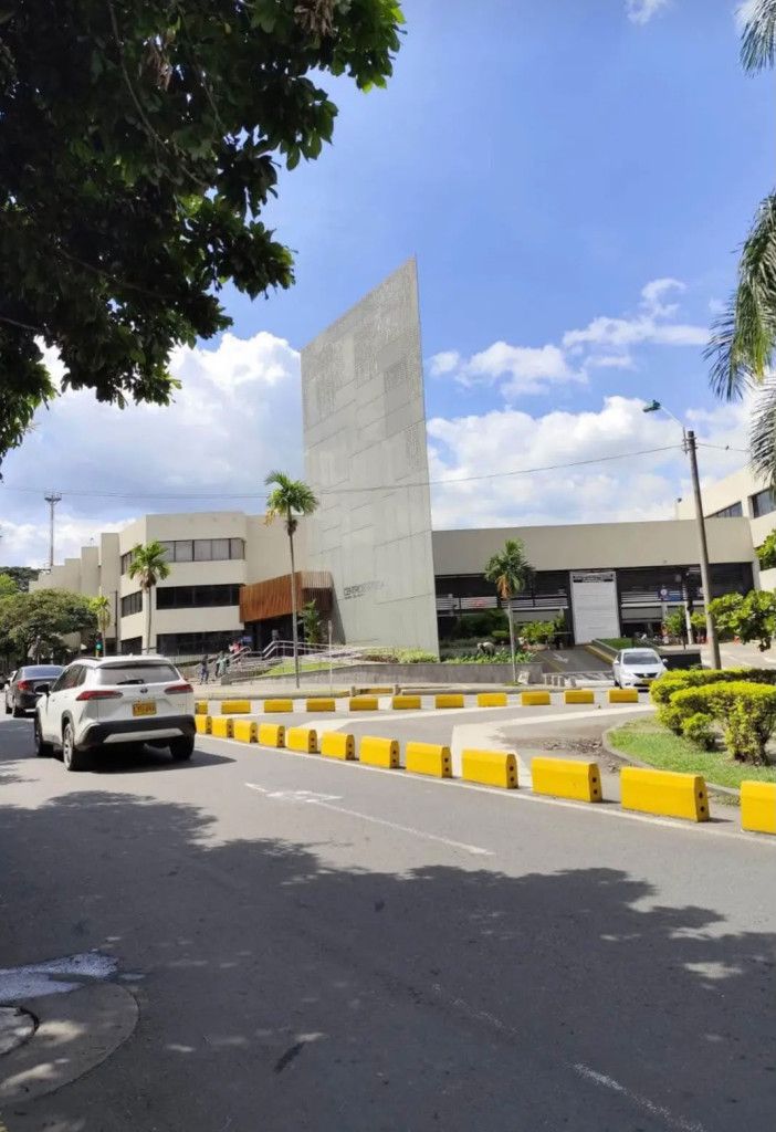Oficina en arriendo Valle Del Cauca Cali Area Libre - Parque Del Amor 67 m2 Habitaciones 0 Baños 1 Garajes 1 Precio $3700000