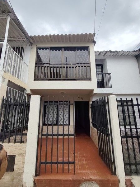 Casa en venta Valle Del Cauca Cali Sector Transito Municipal 90 m2 Habitaciones 3 Baños 2 Garajes 0 Precio $260000000