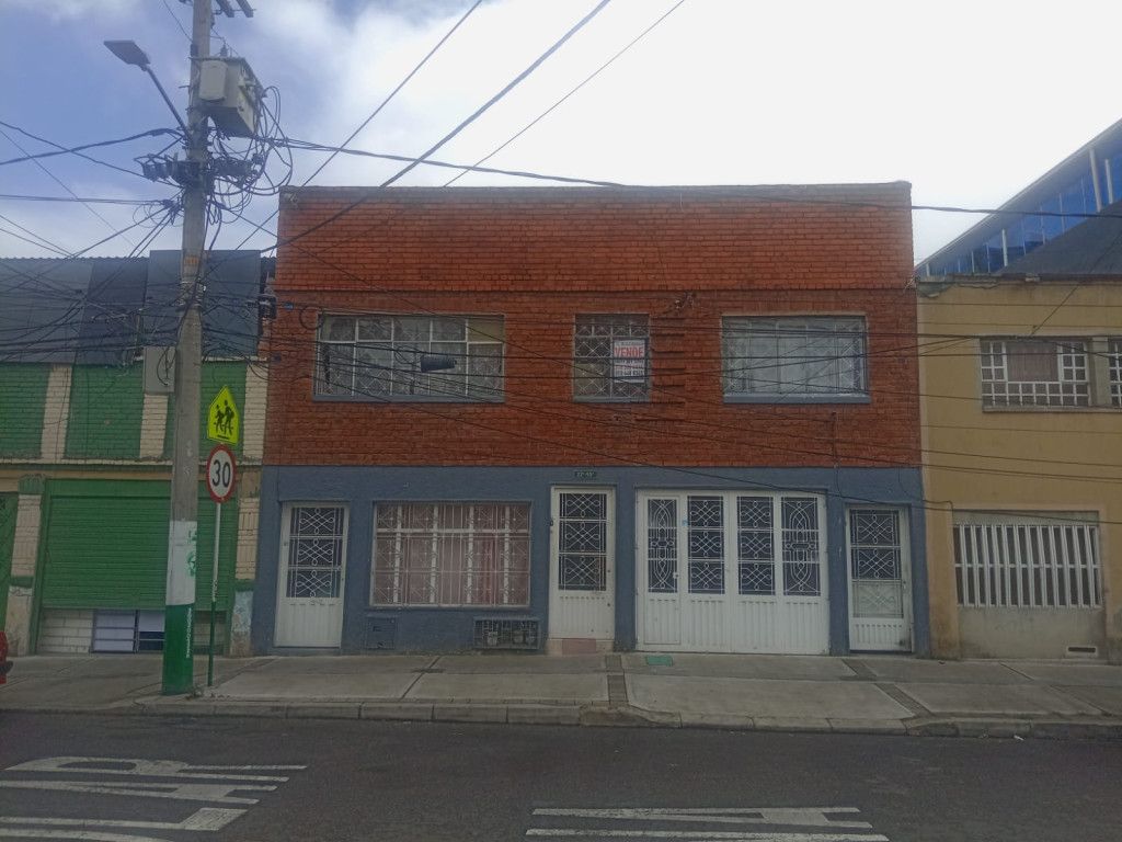 Casa en venta Cundinamarca Bogotá 20 De Julio 530 m2 Habitaciones 11 Baños 5 Garajes 1 Precio $600000000