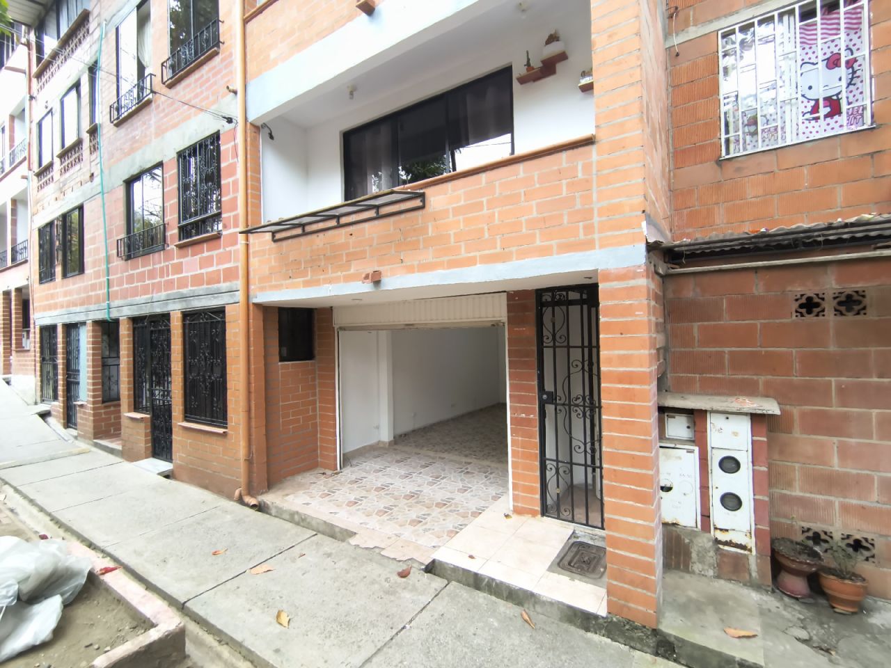 Local en arriendo Antioquia Bello Urbanización Santa Isabel 1 25 m2 Habitaciones 0 Baños 1 Garajes 0 Precio $1300000