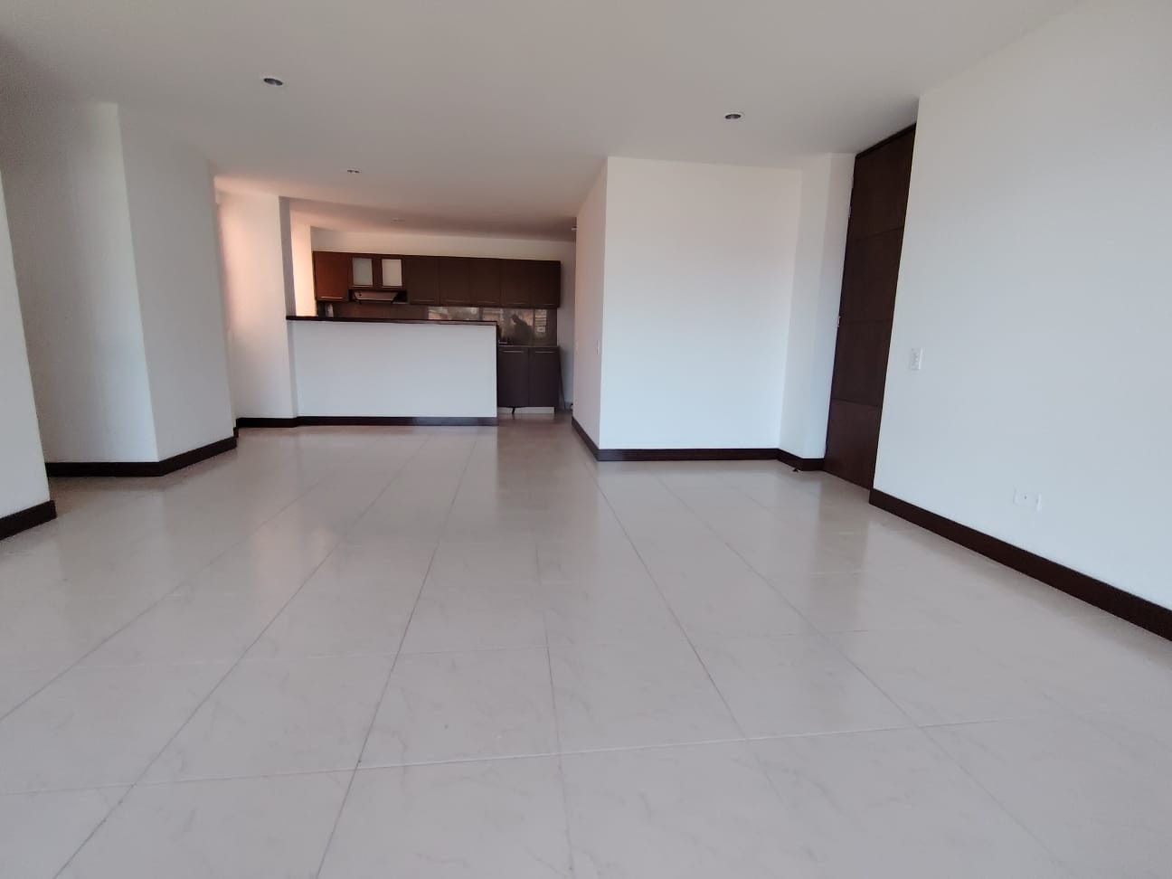 Apartamento en arriendo Antioquia Envigado La Inmaculada 110 m2 Habitaciones 3 Baños 2 Garajes 1 Precio $4600000