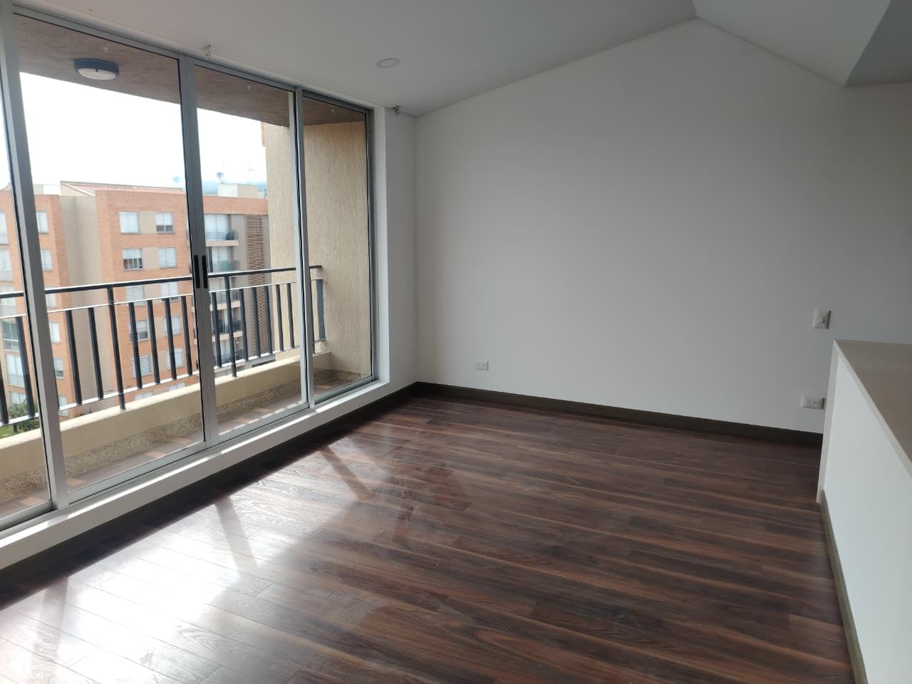Apartamento en arriendo Cundinamarca Chía Hacienda Samaria 84 m2 Habitaciones 3 Baños 2 Garajes 1 Precio $2900000