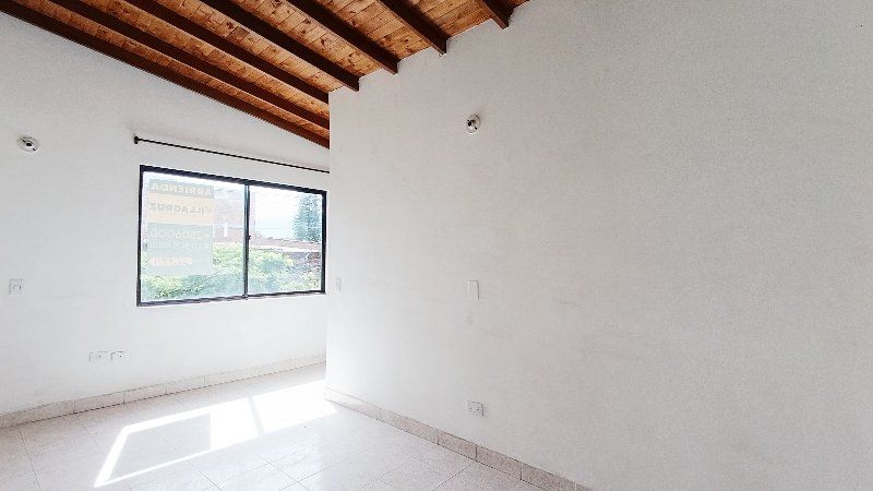 Apartamento en arriendo Antioquia Medellín Veinte De Julio 100 m2 Habitaciones 4 Baños 2 Garajes 0 Precio $2150000