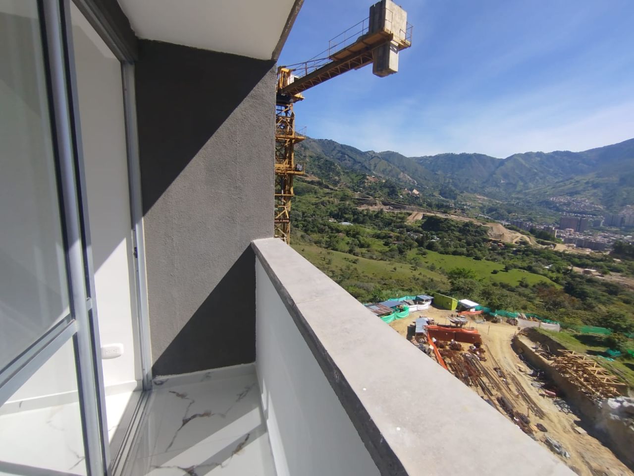 Apartamento en arriendo Antioquia Bello Asentamiento Hato Viejo 52 m2 Habitaciones 3 Baños 2 Garajes 0 Precio $2200000