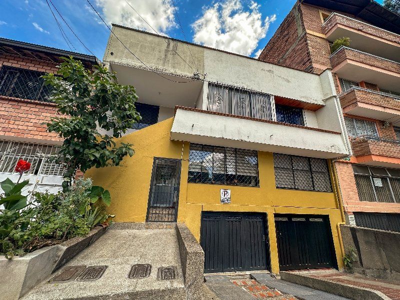 Apartamento en arriendo Antioquia Medellín Rosales 100 m2 Habitaciones 2 Baños 2 Garajes 0 Precio $2300000