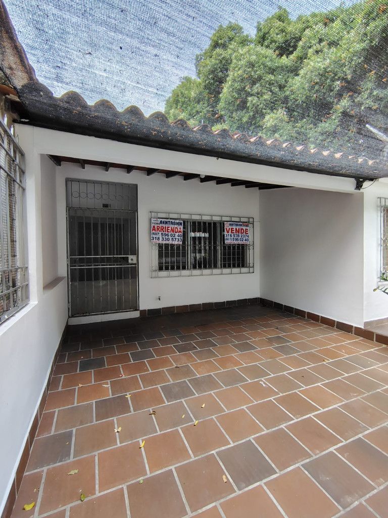 Casa en arriendo Norte De Santander Cúcuta Ub Linares 220 m2 Habitaciones 3 Baños 3 Garajes 1 Precio $1650000