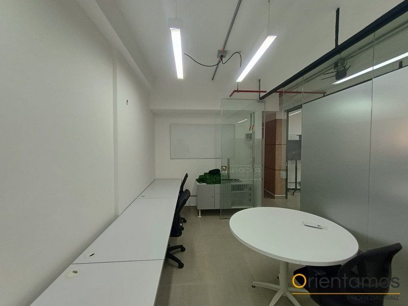Oficina en arriendo Antioquia Medellín Suramericana 18 m2 Habitaciones 0 Baños 0 Garajes 0 Precio $3000000