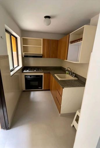 Apartamento en arriendo Antioquia Medellín Granada 73 m2 Habitaciones 3 Baños 2 Garajes 0 Precio $2300000