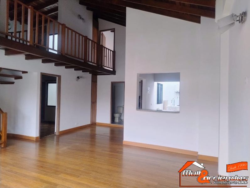 Apartamento en arriendo Antioquia Medellín Estadio 140 m2 Habitaciones 3 Baños 3 Garajes 1 Precio $3700000