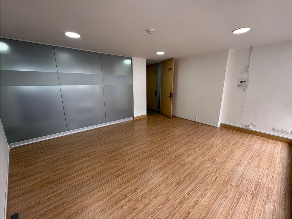 Oficina en arriendo Caldas Manizales Palo Grande 25 m2 Habitaciones 0 Baños 0 Garajes 1 Precio $2000000