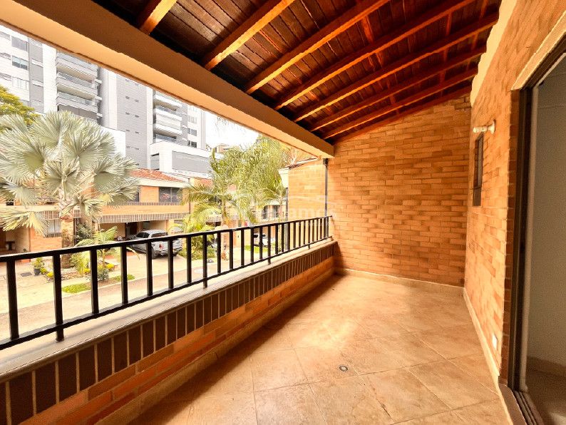 Casa en arriendo Antioquia Envigado Ub Jardines De Montiel 200 m2 Habitaciones 3 Baños 5 Garajes 2 Precio $8000000