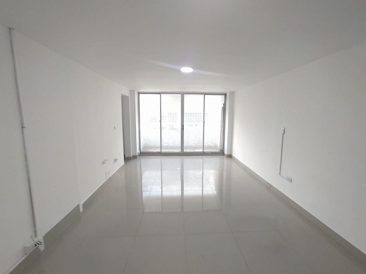 Local en arriendo Risaralda Pereira Jardin De Velez Y Velez 50 m2 Habitaciones 0 Baños 1 Garajes 0 Precio $3850000