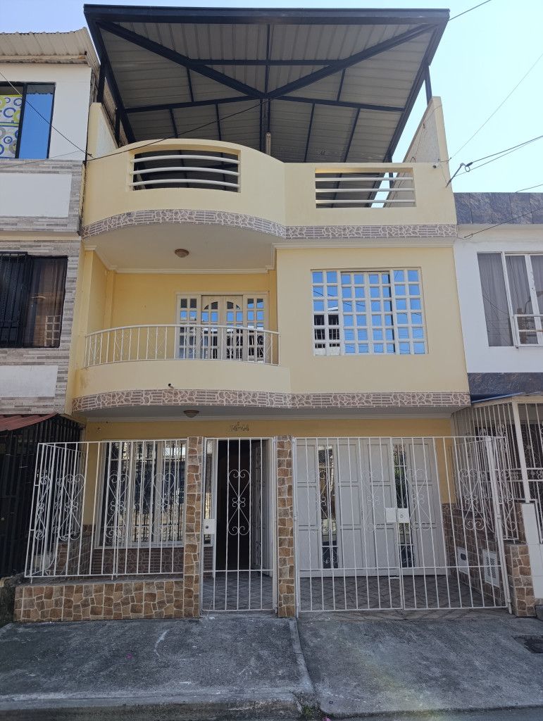 Casa en venta Valle Del Cauca Palmira Villa Claudia 175 m2 Habitaciones 4 Baños 3 Garajes 1 Precio $400000000