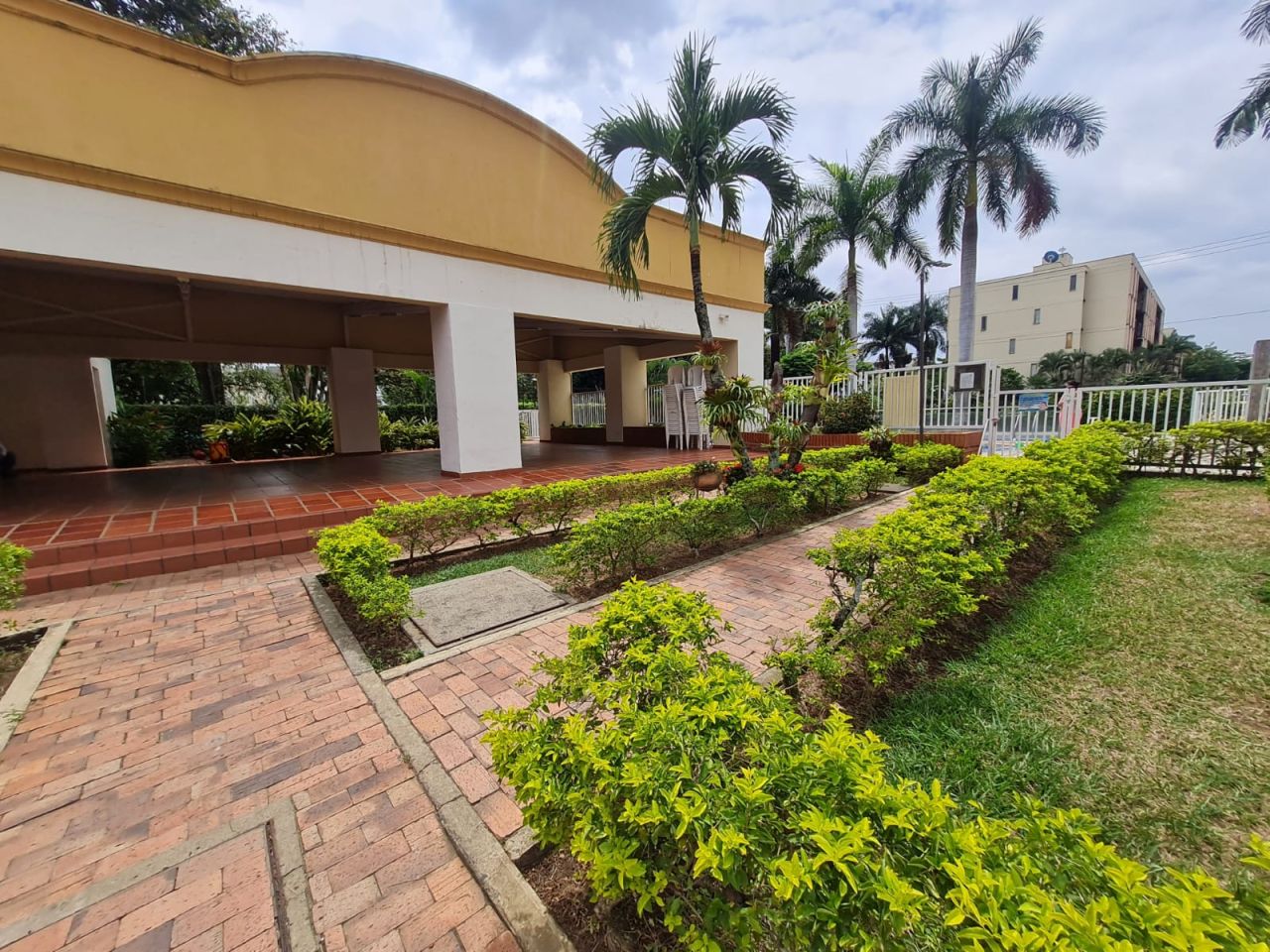 Apartamento en arriendo Valle Del Cauca Cali Lili 45 m2 Habitaciones 2 Baños 2 Garajes 0 Precio $1320000