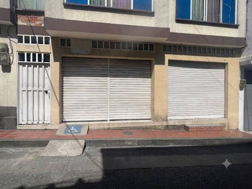 Local en arriendo Risaralda Dosquebradas Los Naranjos 119 m2 Habitaciones 0 Baños 2 Garajes 0 Precio $2500000