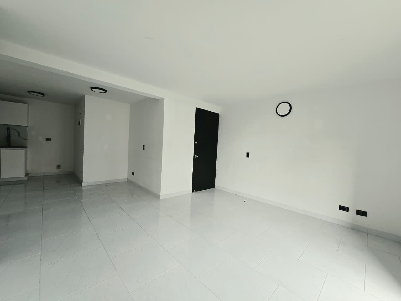 Apartamento en venta Antioquia Medellín Loma De Los Bernal 82 m2 Habitaciones 3 Baños 2 Garajes 1 Precio $660000000