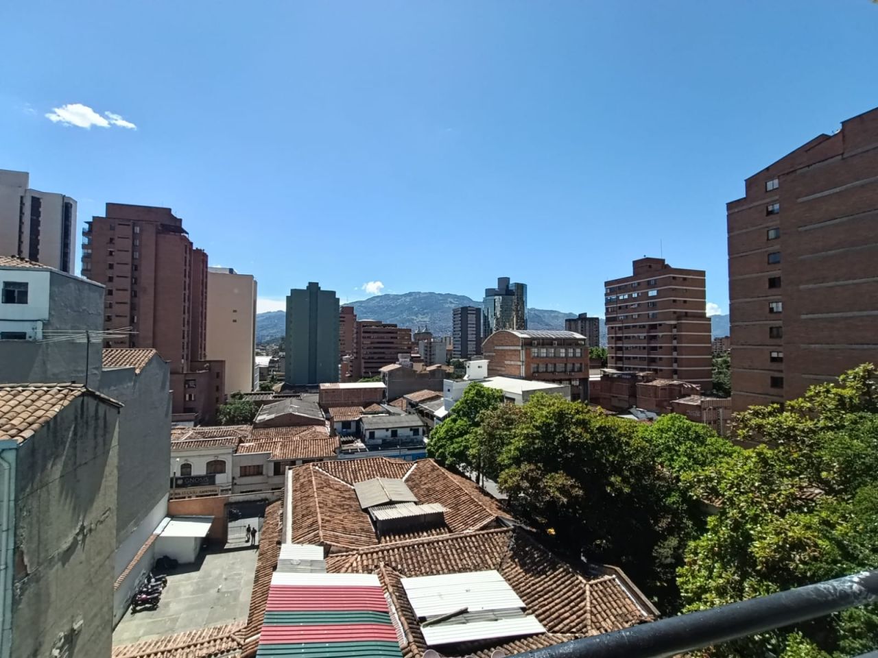 Apartamento en arriendo Antioquia Medellín Boston 57 m2 Habitaciones 3 Baños 1 Garajes 0 Precio $2450000