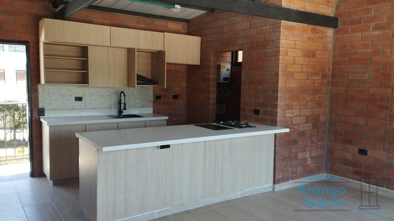 Apartaestudio en arriendo Antioquia Medellín San Cristobal 70 m2 Habitaciones 1 Baños 2 Garajes 0 Precio $2300000