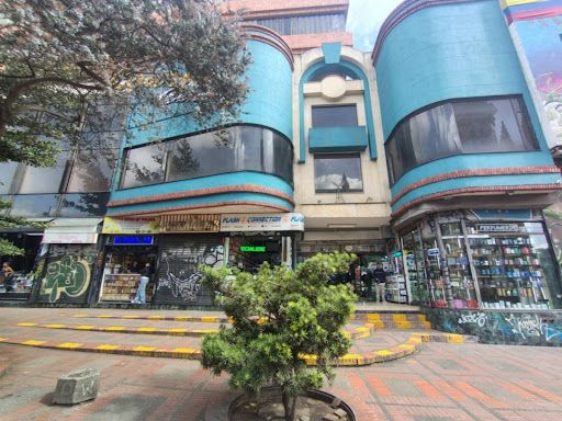 Local en arriendo Cundinamarca Bogotá Chapinero Central 10 m2 Habitaciones 0 Baños 2 Garajes 0 Precio $3001000