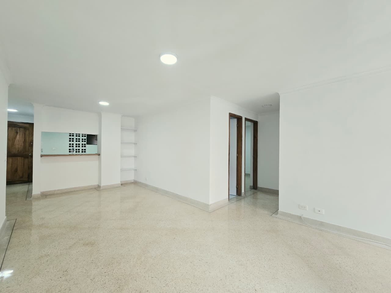 Apartamento en arriendo Antioquia Medellín Los Conquistadores 84 m2 Habitaciones 2 Baños 2 Garajes 1 Precio $3400000