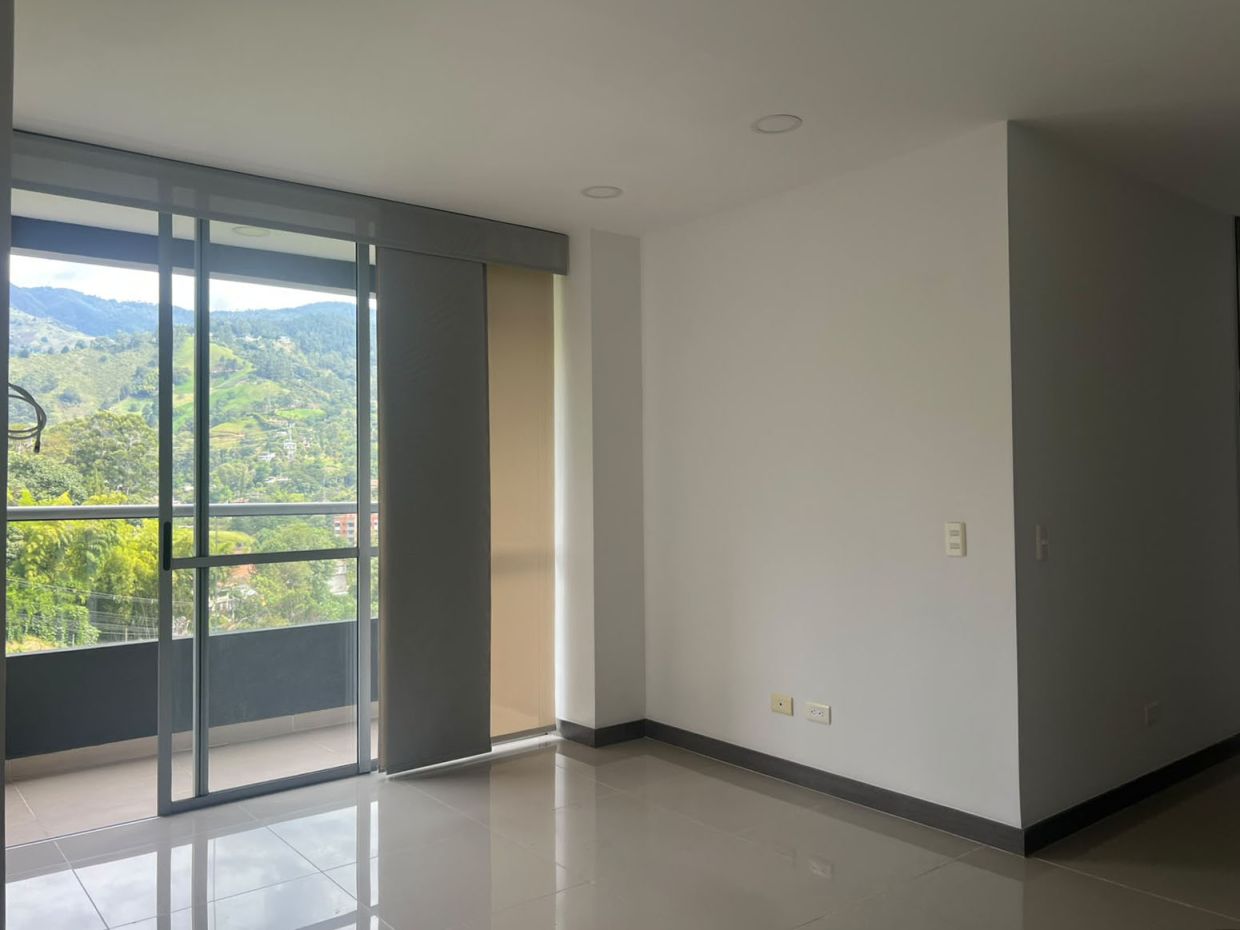 Apartamento en arriendo Antioquia Envigado San José 68 m2 Habitaciones 2 Baños 2 Garajes 1 Precio $3350000