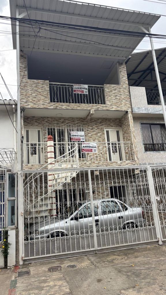 Apartamento en arriendo Valle Del Cauca Cali Aguablanca 90 m2 Habitaciones 3 Baños 1 Garajes 0 Precio $1150000