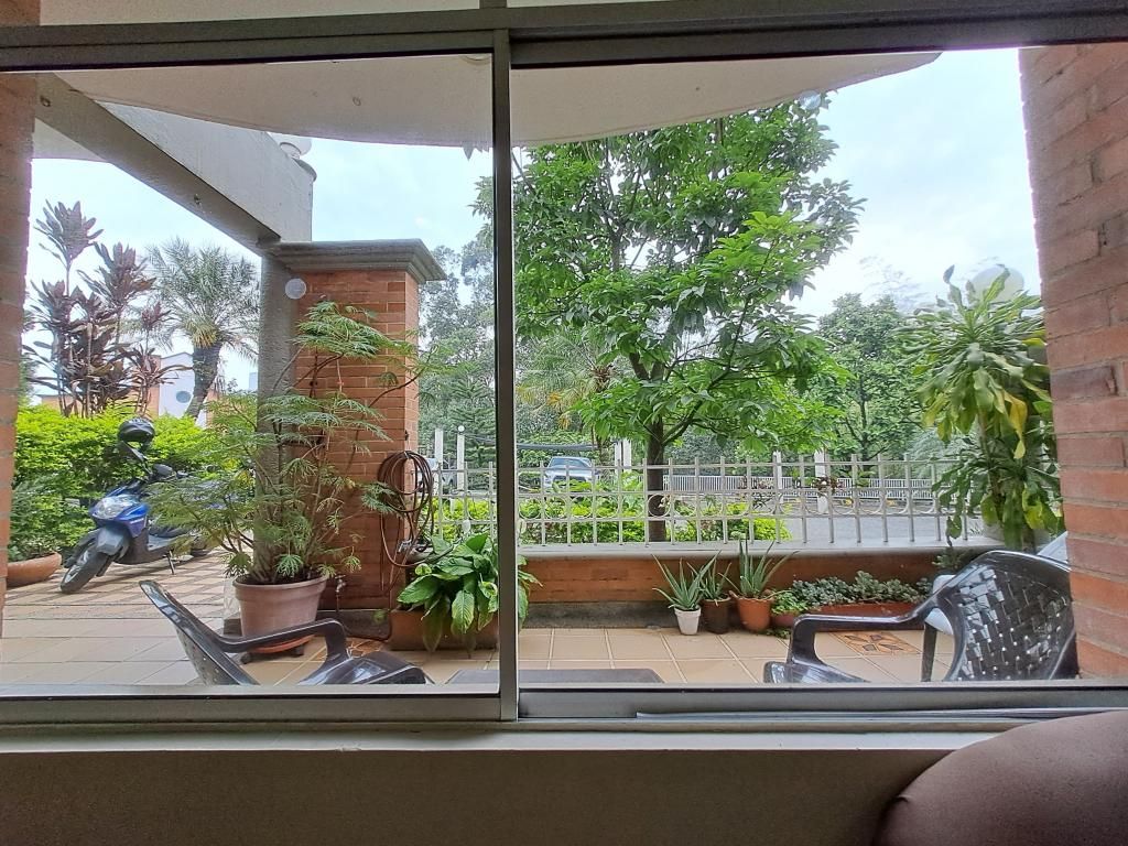 Casa en arriendo Antioquia Envigado Uribe Ángel 230 m2 Habitaciones 5 Baños 5 Garajes 3 Precio $6000000