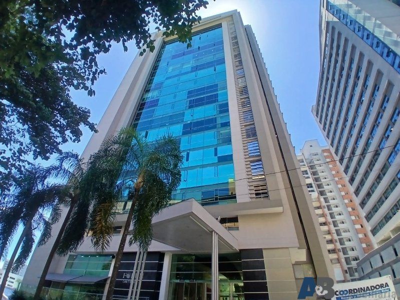 Oficina en arriendo Antioquia Medellín Los Balsos No2 74 m2 Habitaciones 0 Baños 1 Garajes 2 Precio $7500000