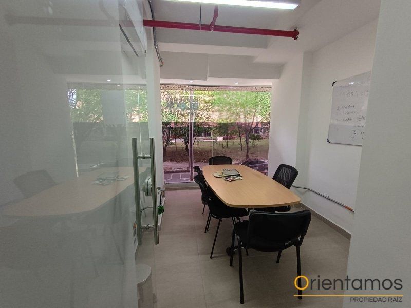 Oficina en arriendo Antioquia Medellín Bombona No1 12 m2 Habitaciones 0 Baños 0 Garajes 0 Precio $2500000