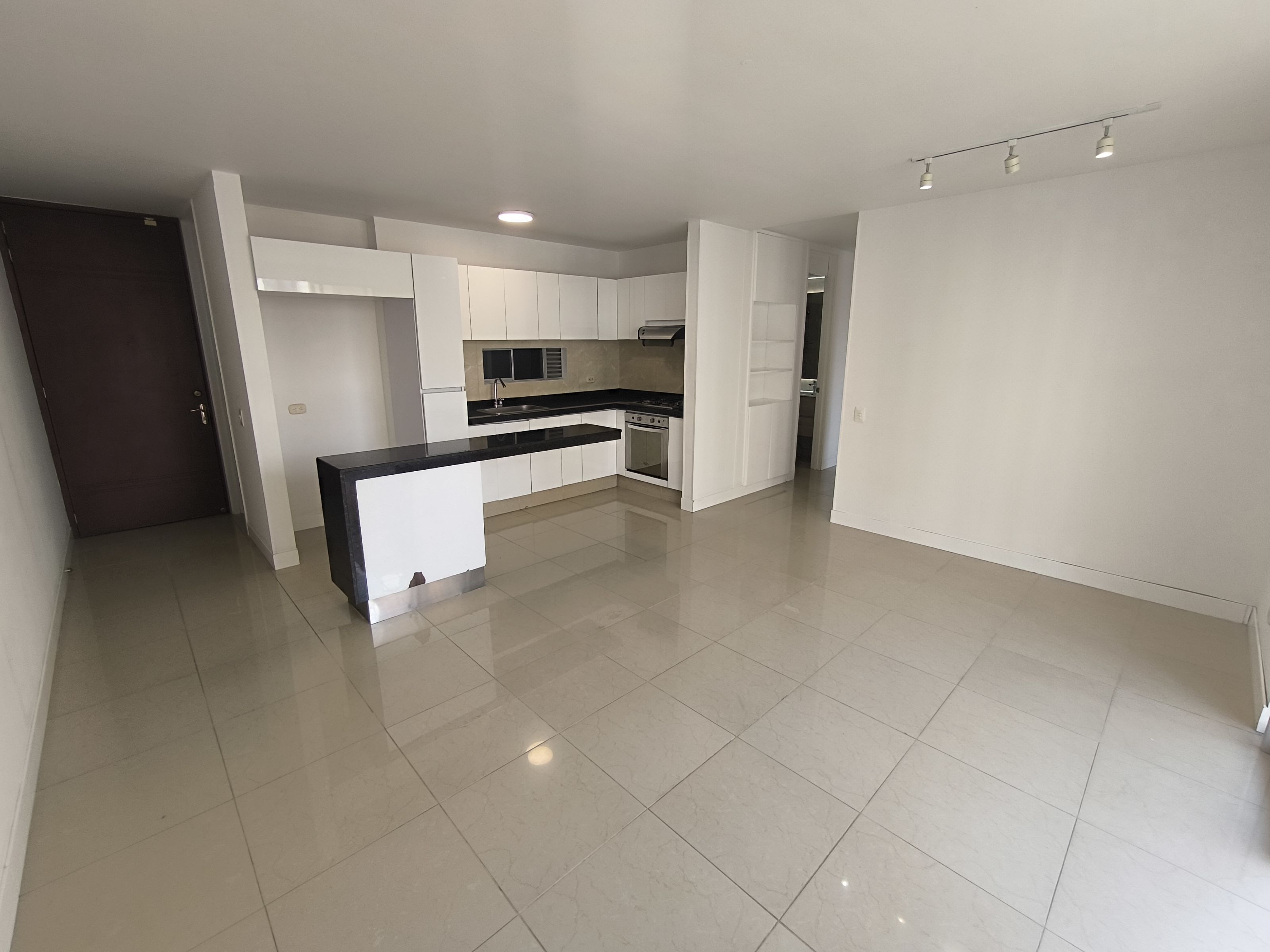 Apartamento en venta Valle Del Cauca Cali Lili 79 m2 Habitaciones 3 Baños 2 Garajes 1 Precio $370000000