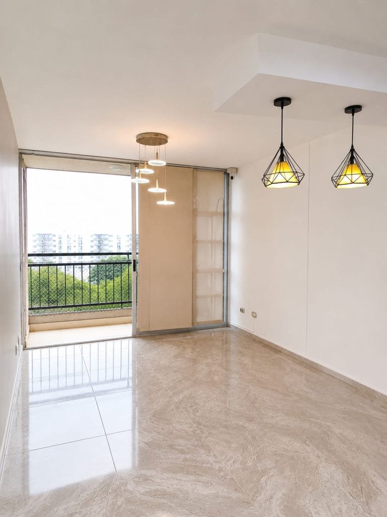 Apartamento en arriendo Valle Del Cauca Yumbo Ciudad Guabinas 53 m2 Habitaciones 2 Baños 2 Garajes 1 Precio $1300000