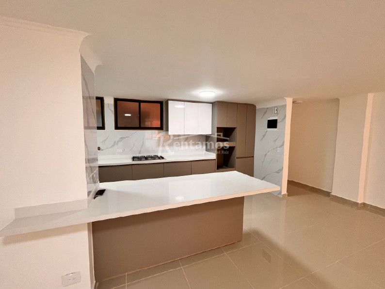 Apartamento en arriendo Antioquia Envigado Bosques De Zúñiga 130 m2 Habitaciones 3 Baños 3 Garajes 2 Precio $5600000
