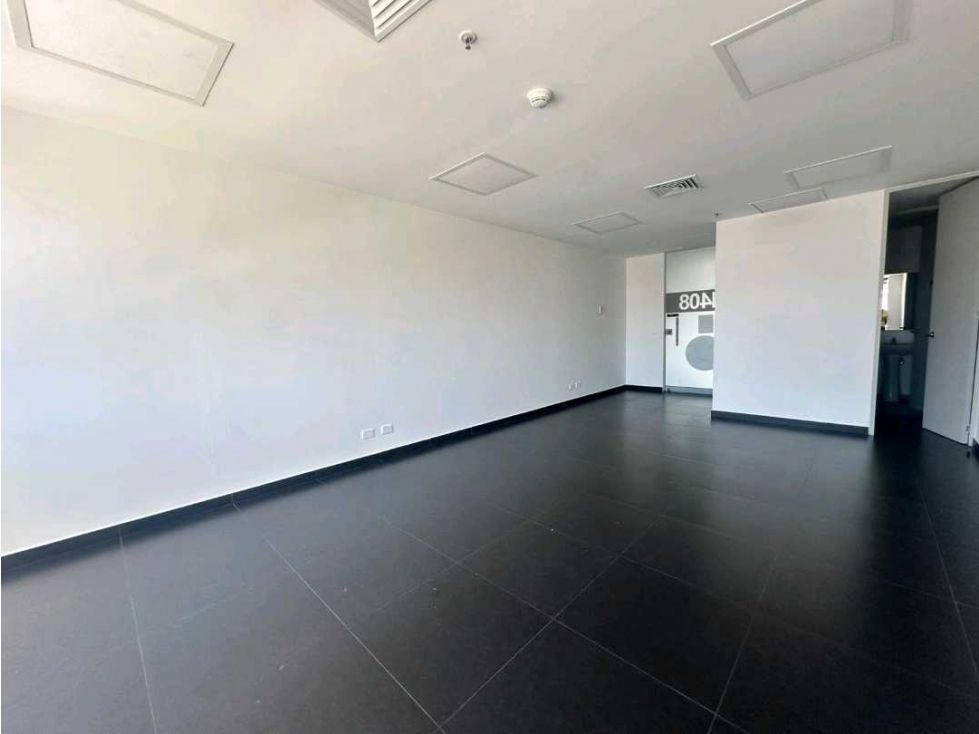 Oficina en arriendo Antioquia Envigado Zona Centro 20 m2 Habitaciones 0 Baños 1 Garajes 0 Precio $3100000