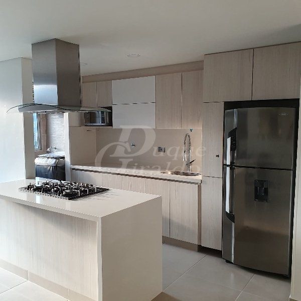 Apartamento en venta Antioquia Envigado El Chinguí 84 m2 Habitaciones 3 Baños 2 Garajes 1 Precio $567000000