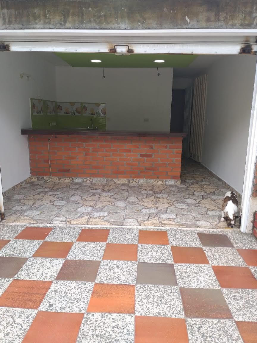 Local en arriendo Valle Del Cauca Palmira Ub El Bosque 24 m2 Habitaciones 0 Baños 1 Garajes 0 Precio $1300000