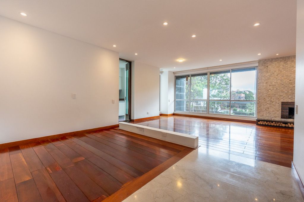 Apartamento en arriendo Cundinamarca Bogotá San Patricio 144 m2 Habitaciones 3 Baños 4 Garajes 2 Precio $8777000