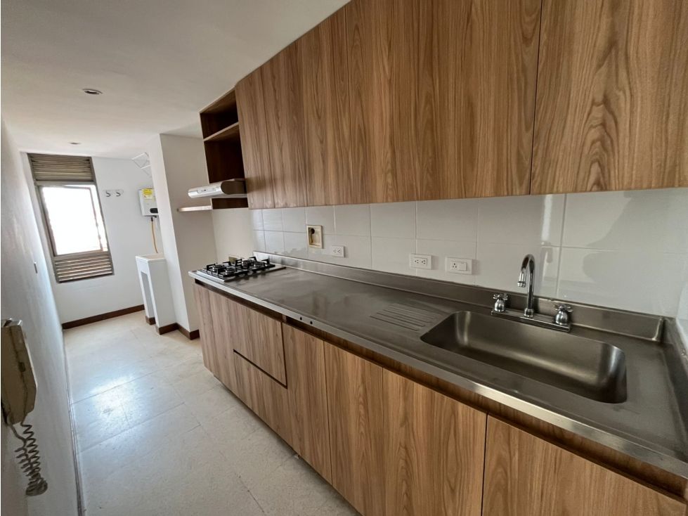 Apartamento en arriendo Antioquia Envigado Zona Centro 90 m2 Habitaciones 4 Baños 3 Garajes 1 Precio $2700000