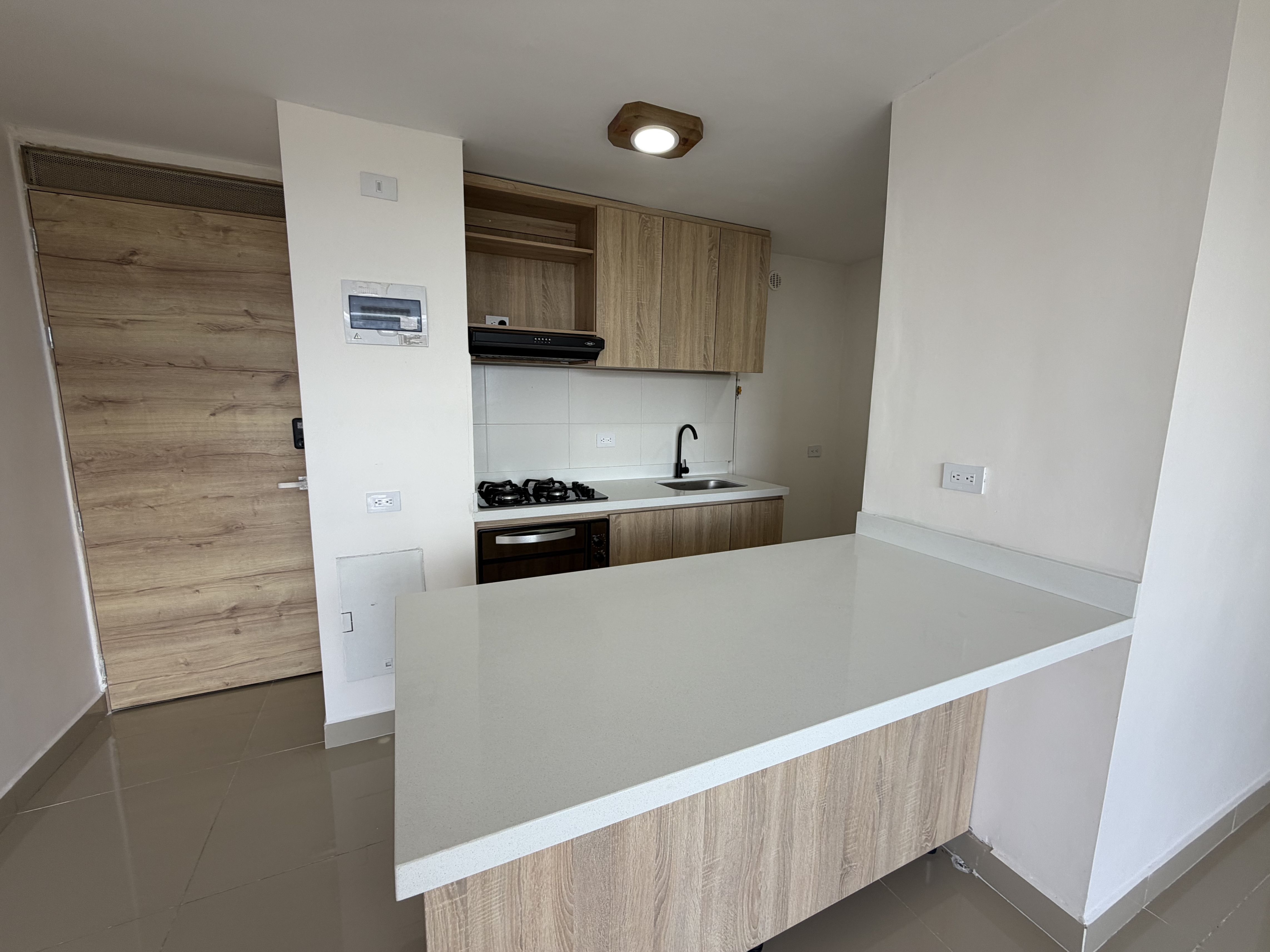 Apartamento en arriendo Antioquia Rionegro Cuatro Esquinas 58 m2 Habitaciones 3 Baños 2 Garajes 1 Precio $1800000