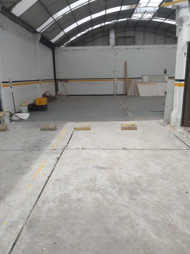 Bodega en arriendo Cundinamarca Bogotá San Fernando Occidental 260 m2 Habitaciones 0 Baños 3 Garajes 0 Precio $7500000