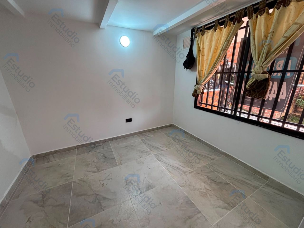 Apartamento en arriendo Antioquia Medellín Cucaracho 45 m2 Habitaciones 2 Baños 1 Garajes 0 Precio $1300000
