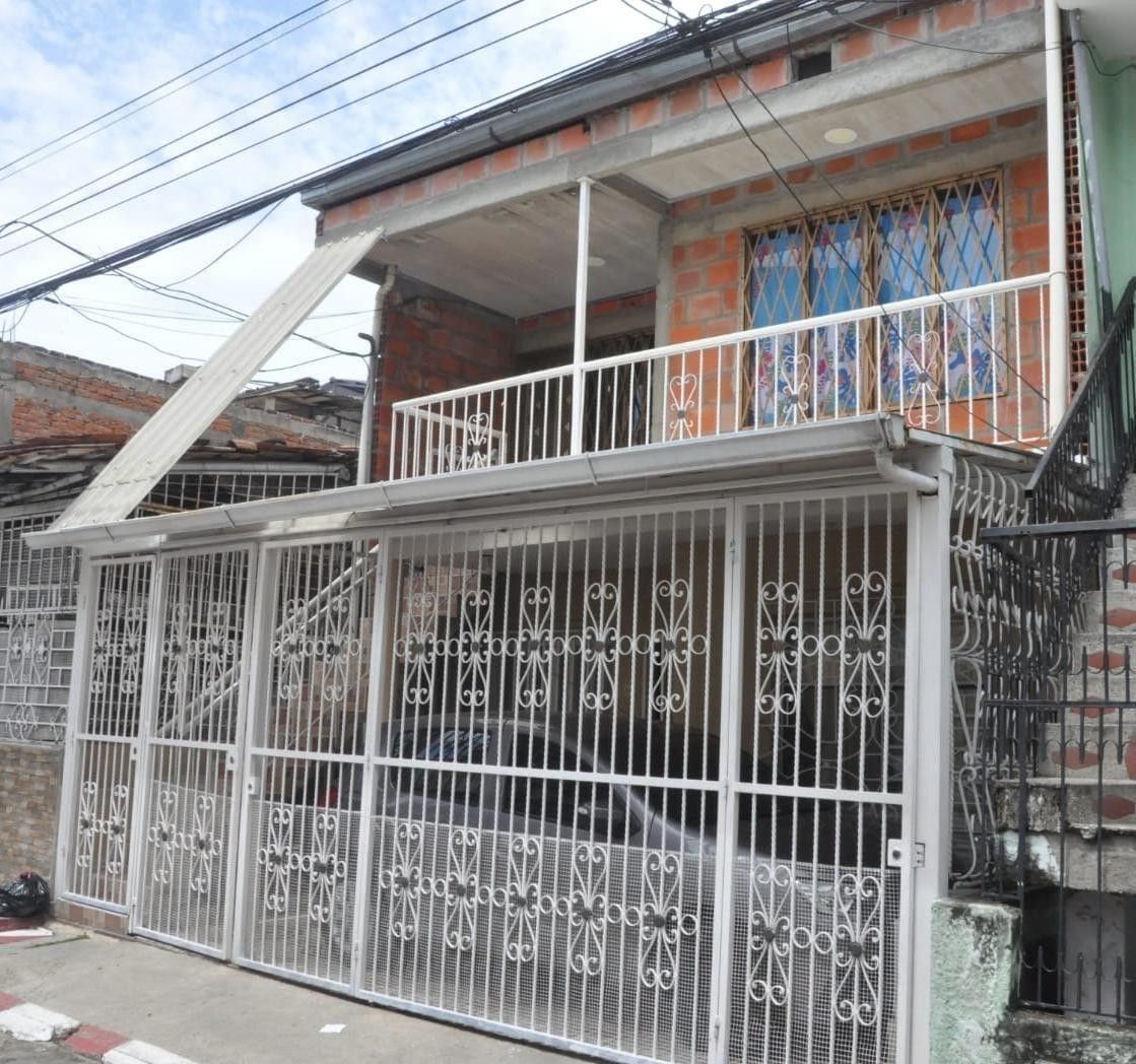 Casa en venta Valle Del Cauca Cali Alfonso López I Etapa 147 m2 Habitaciones 9 Baños 4 Garajes 1 Precio $365000000