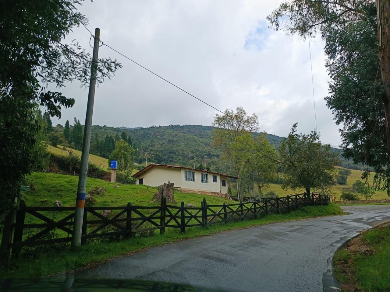 Casa en venta Cundinamarca Cogua Cogua 92 m2 Habitaciones 2 Baños 3 Garajes 2 Precio $350000000