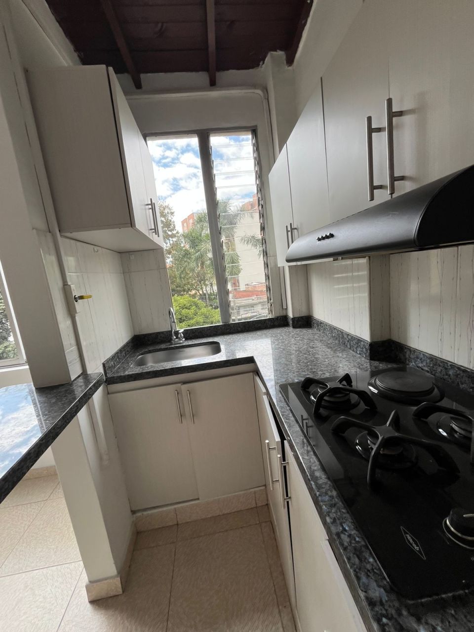 Apartaestudio en arriendo Antioquia Medellín Boston 35 m2 Habitaciones 1 Baños 1 Garajes 0 Precio $1350000