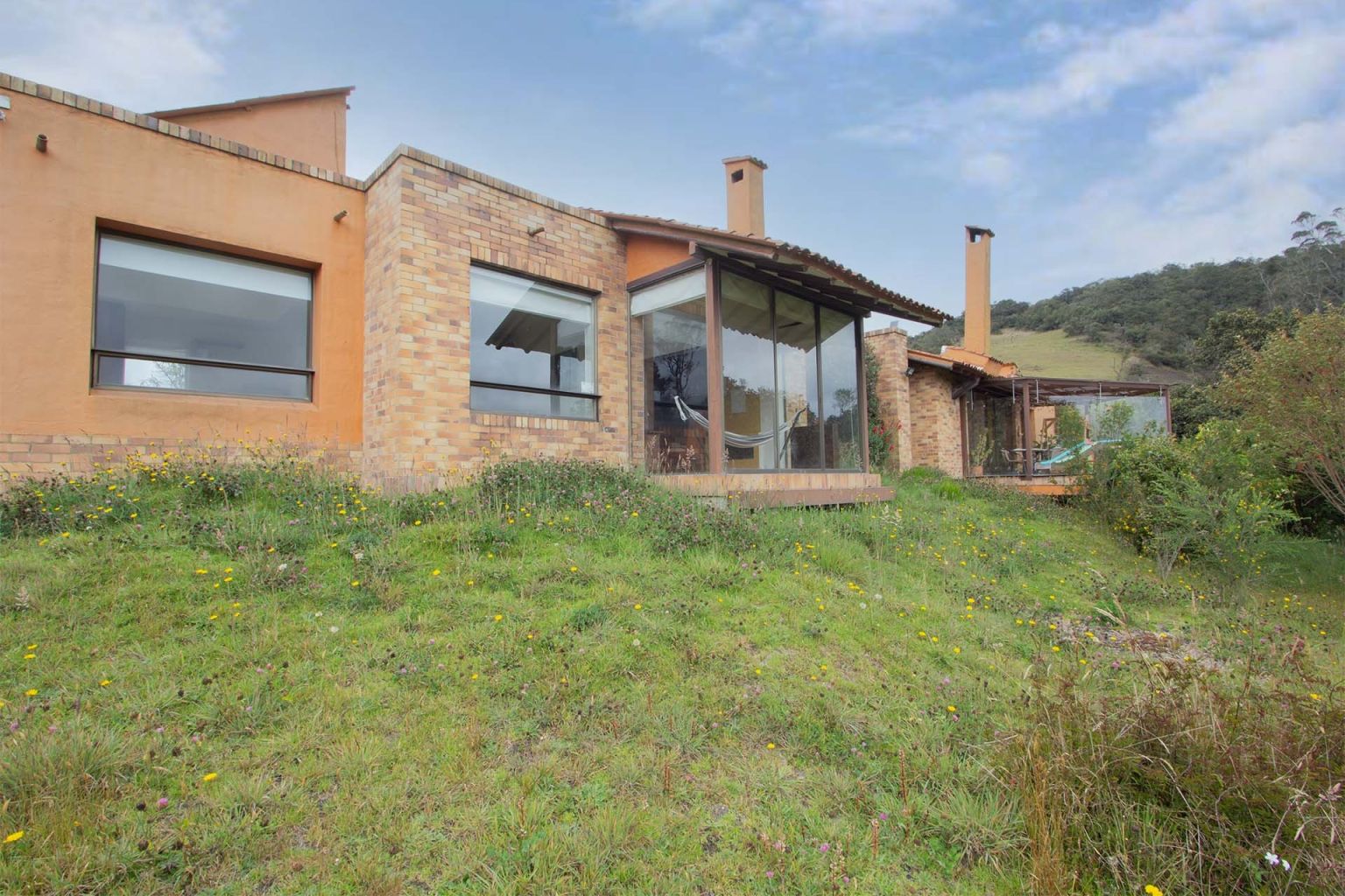 Casa en venta Cundinamarca La Calera La Calera 364 m2 Habitaciones 6 Baños 5 Garajes 5 Precio $1700000000