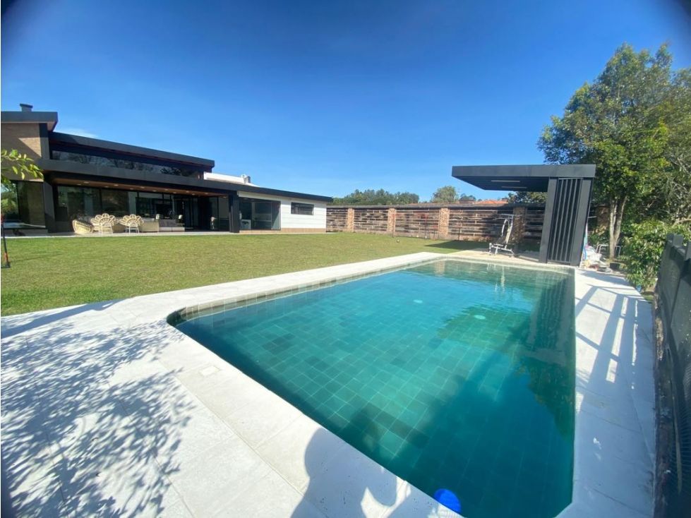 Casa en arriendo Antioquia Rionegro Rionegro 503 m2 Habitaciones 4 Baños 5 Garajes 2 Precio $35000000