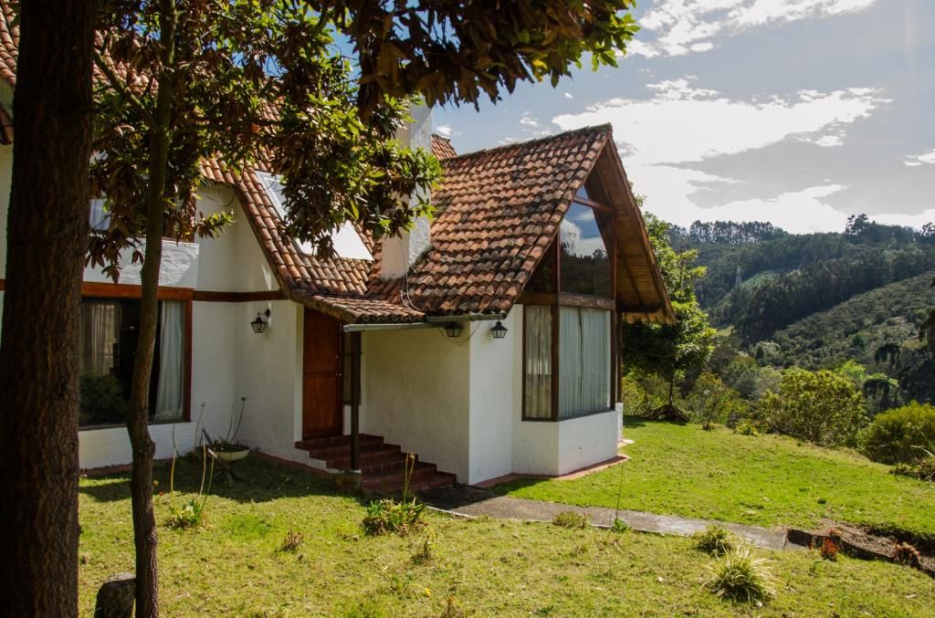 Finca en venta Cundinamarca Madrid Madrid 286 m2 Habitaciones 3 Baños 2 Garajes 0 Precio $5000000000