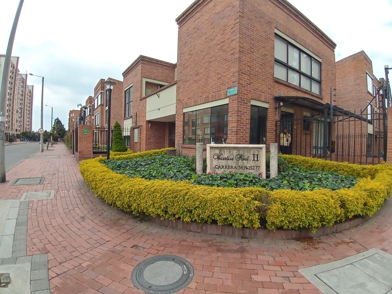 Casa en venta Cundinamarca Bogotá Mazurén 113 m2 Habitaciones 3 Baños 3 Garajes 2 Precio $680000000