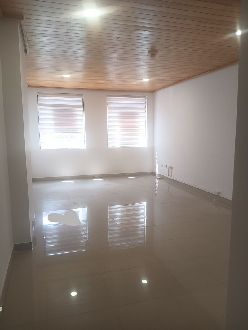 Oficina en arriendo Cundinamarca Bogotá Samper 30 m2 Habitaciones 0 Baños 1 Garajes 1 Precio $3000000