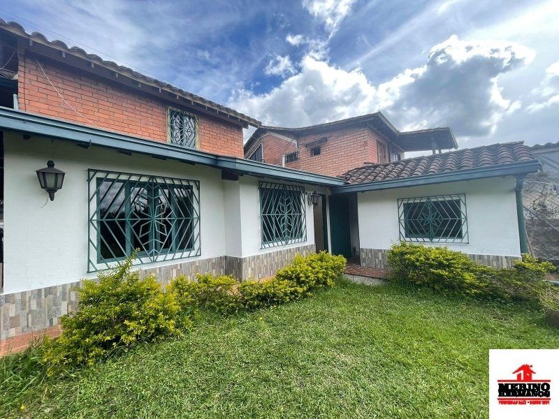 Casa en arriendo Antioquia Rionegro Cuatro Esquinas 300 m2 Habitaciones 3 Baños 3 Garajes 1 Precio $16000000