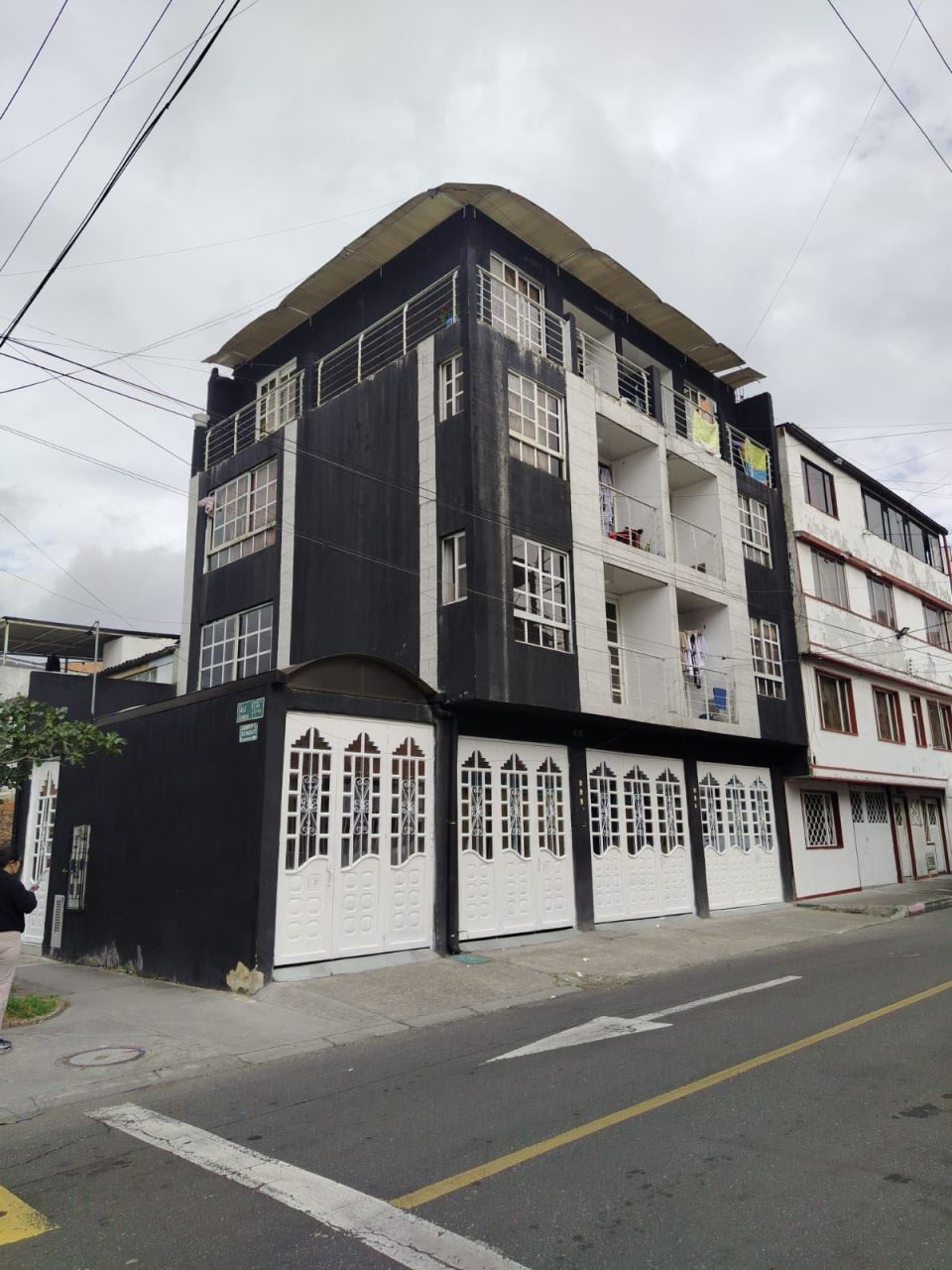 Edificio en venta Cundinamarca Bogotá Ospina Perez Sur 870 m2 Habitaciones 6 Baños 6 Garajes 4 Precio $1350000000